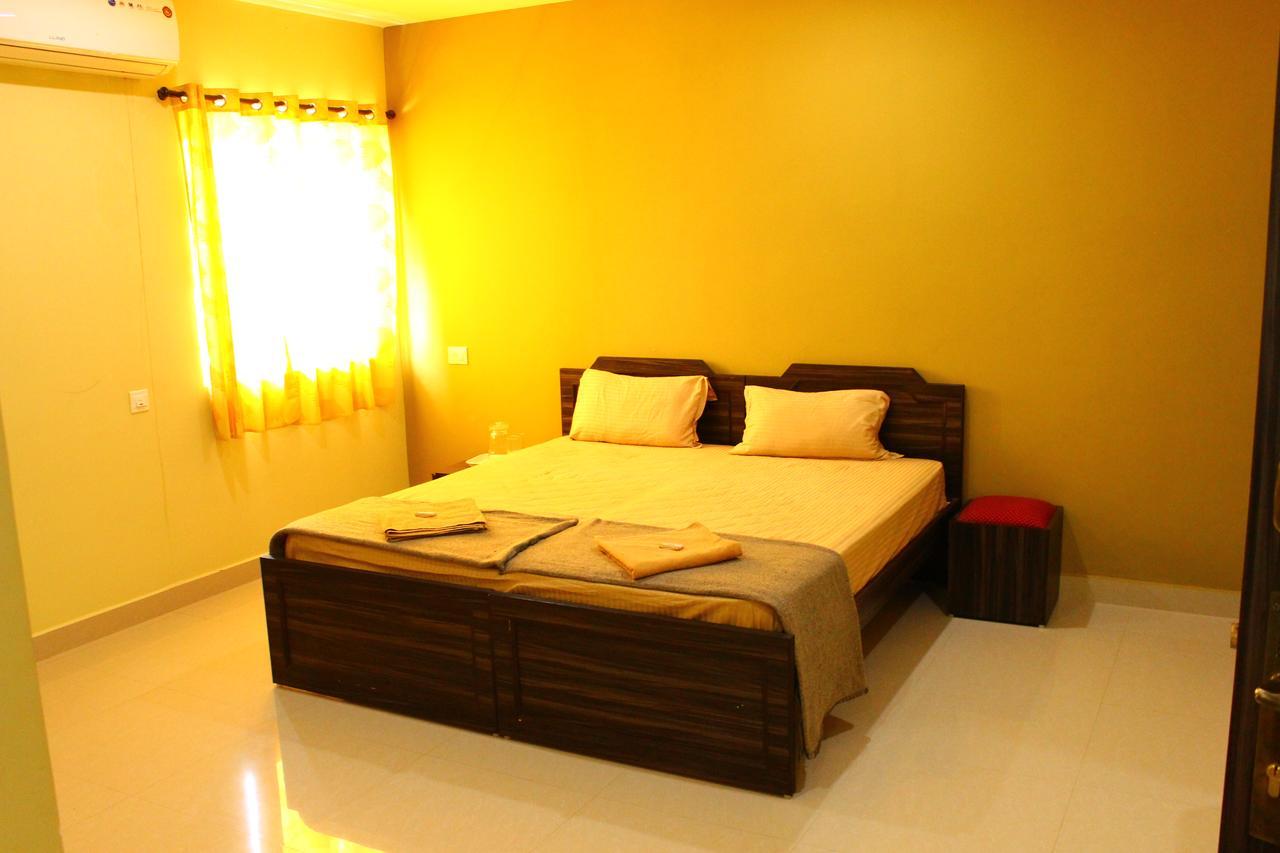 Chandran Hyline Chennai Extérieur photo