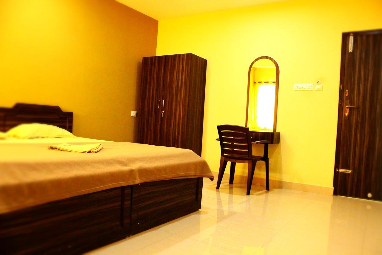 Chandran Hyline Chennai Extérieur photo